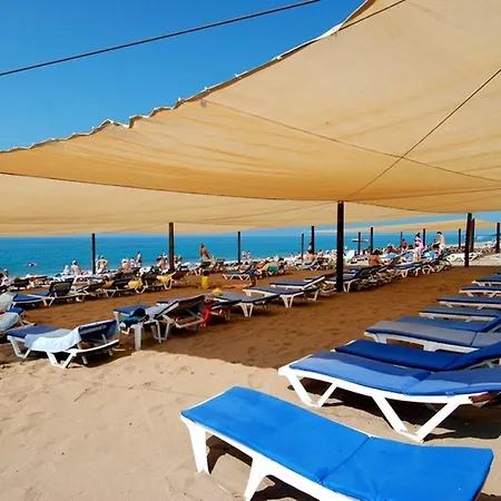 Maya Golf (adults Only) Sidé