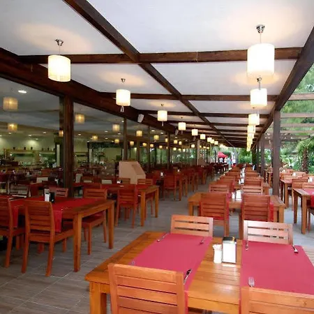 Maya Golf (adults Only) Sidé