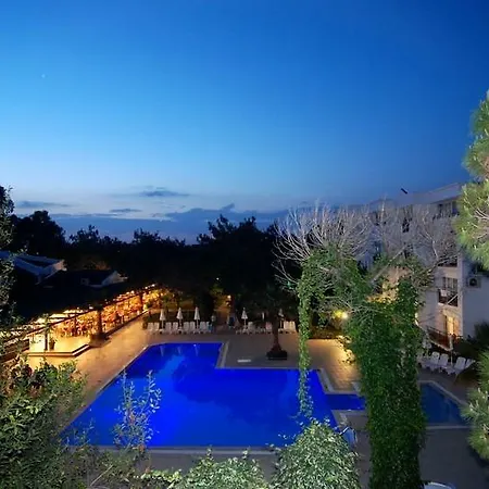 Maya Golf (adults Only) Side