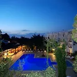Maya Golf (adults Only) Side